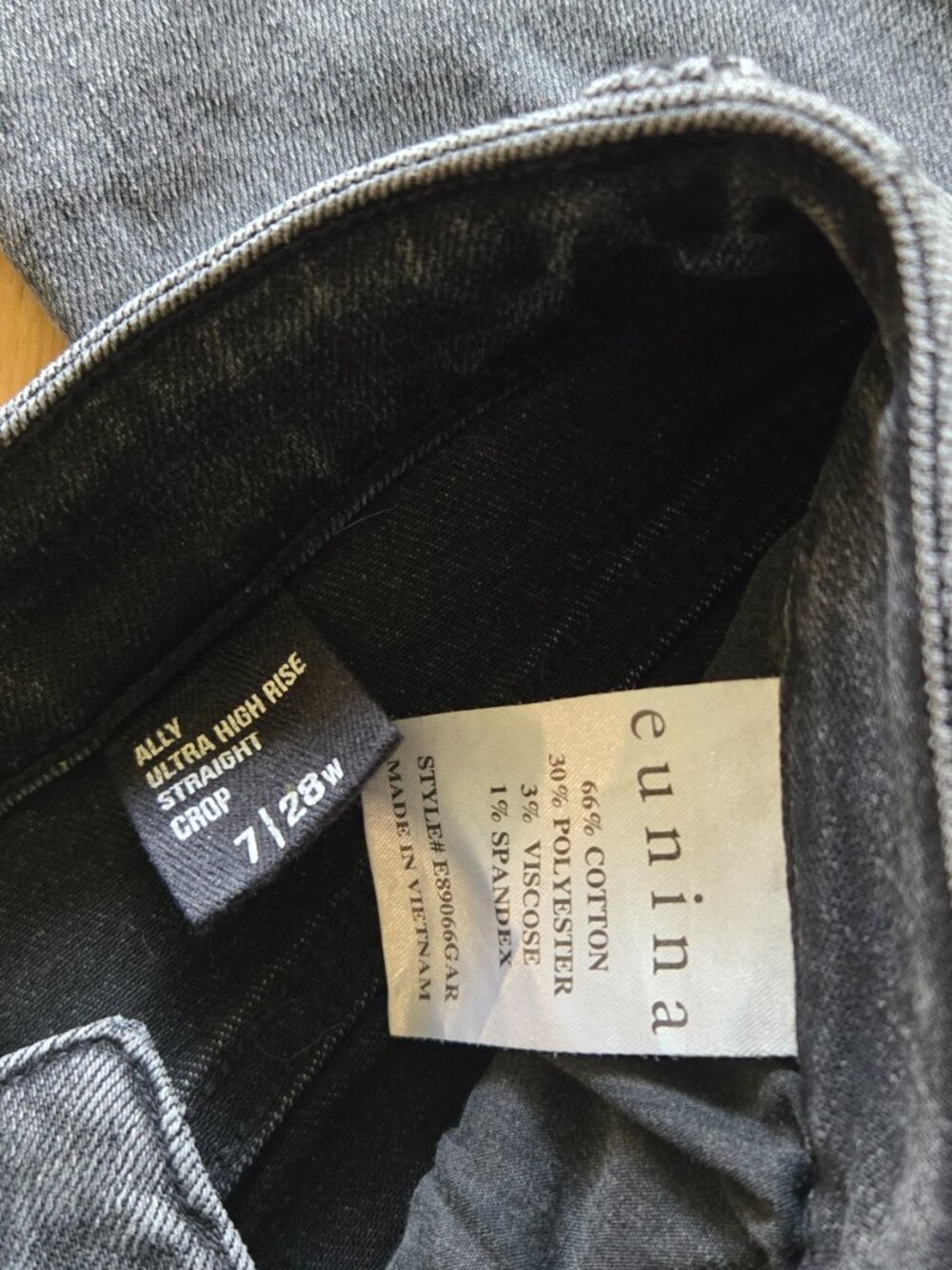 eunina | black wash high rise button fly jeans | size 7/28 - Picture 2 of 5